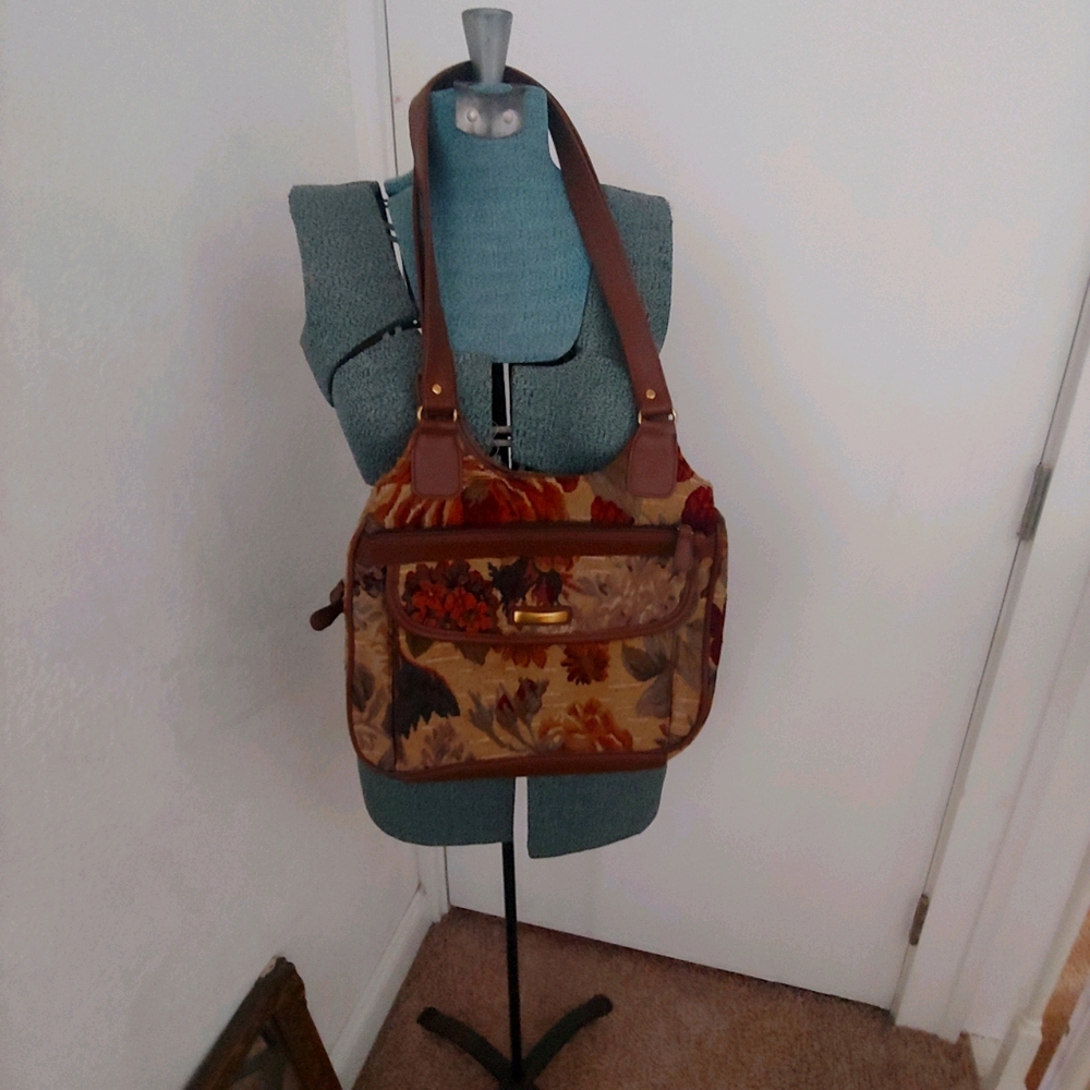 Vintage floral purse